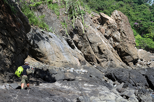 Kennet, carrying bags of rocks to the next site